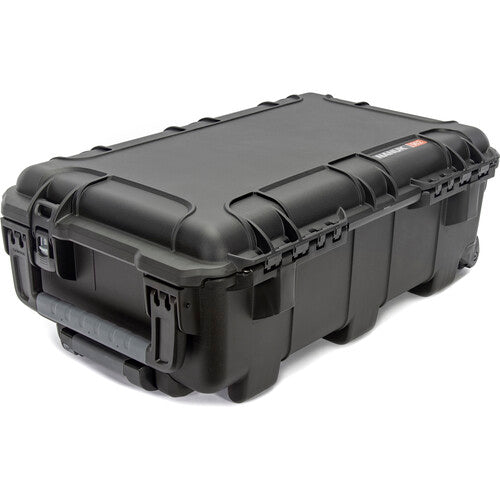Maleta Rígida Nanuk 962 con Ruedas y Espuma Precortada | IP67 Garantía de por Vida (Negra / Naranja)