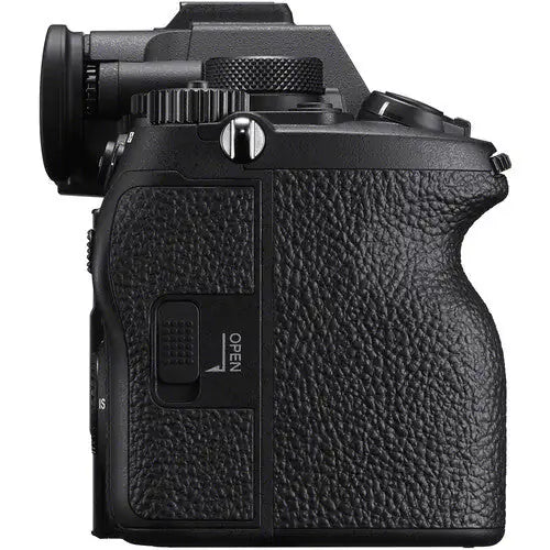 Cámara Sony mirrorless a7R V | Solo cuerpo